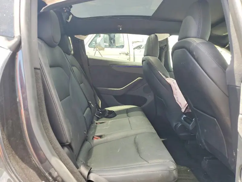 2026 TESLA MODEL Y   