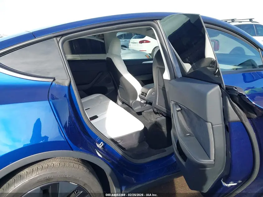 2025 TESLA MODEL Y LONG RANGE DUAL MOTOR ALL-WHEEL DRIVE
