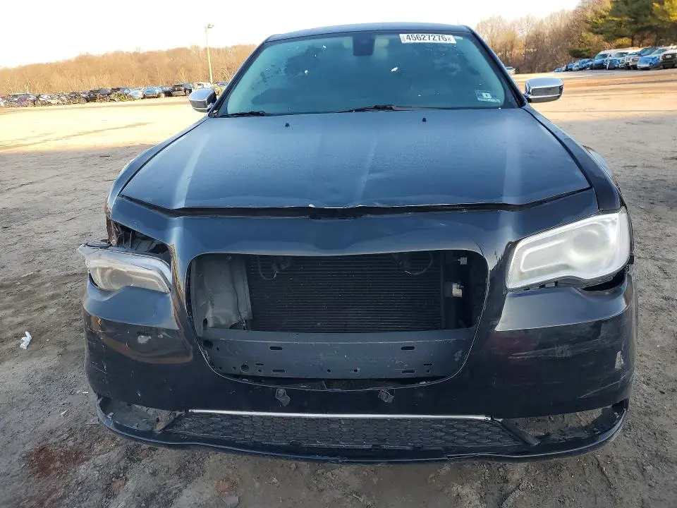 2018 CHRYSLER 300 TOURING  