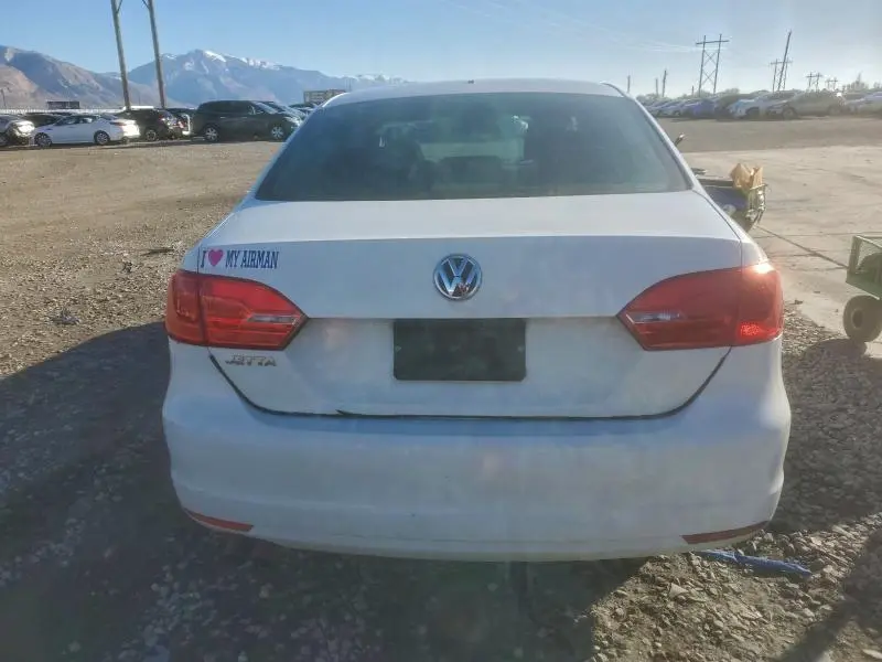 2013 VOLKSWAGEN JETTA BASE  