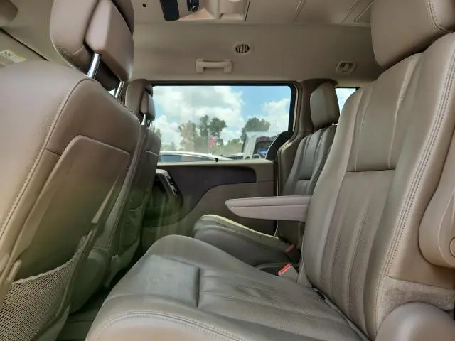 2013 CHRYSLER TOWN & COUNTRY TOURING L  