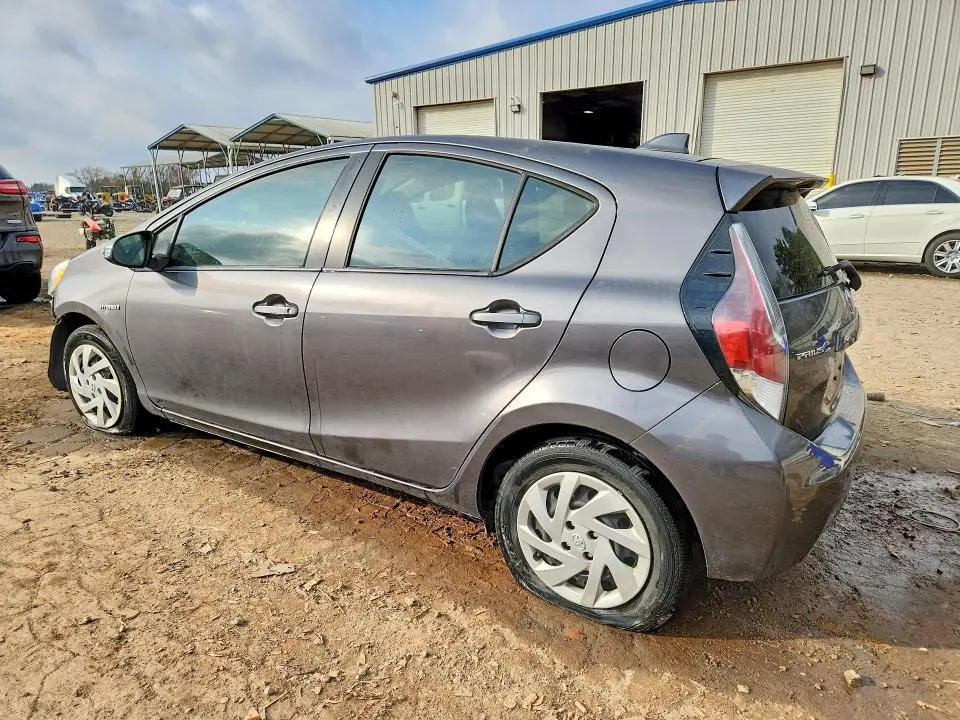 2015 TOYOTA PRIUS C TWO  