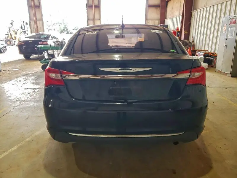 2013 CHRYSLER 200 LX  