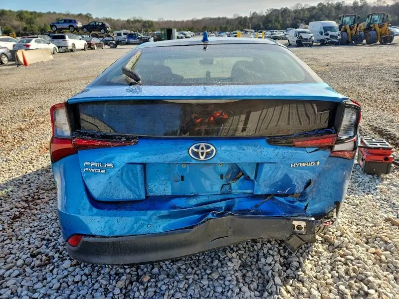 2021 TOYOTA PRIUS LE  