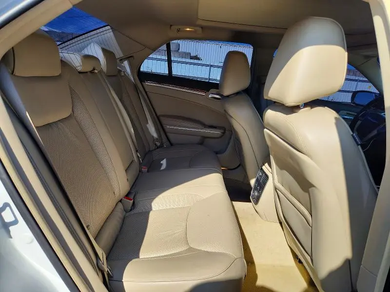 2011 CHRYSLER 300C HEMI C  