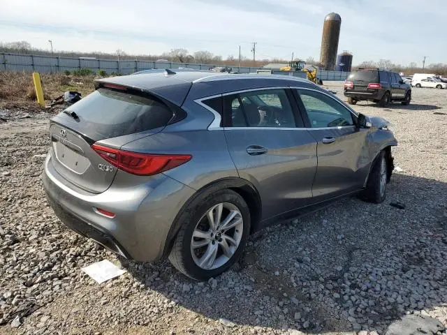 2017 INFINITI QX30 BASE  