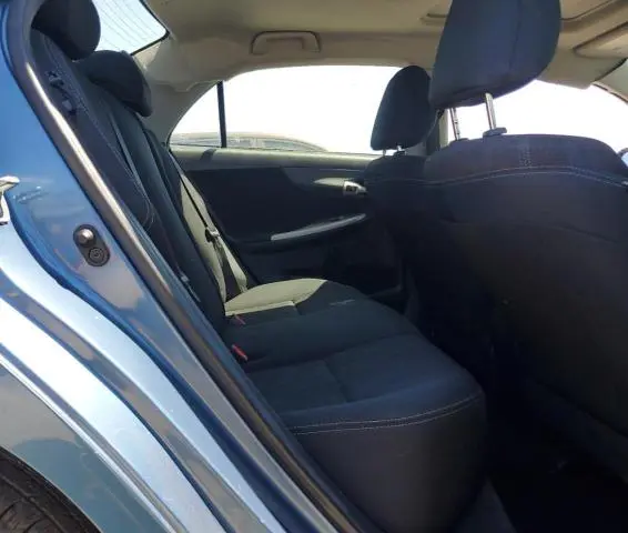 2013 TOYOTA COROLLA BASE  