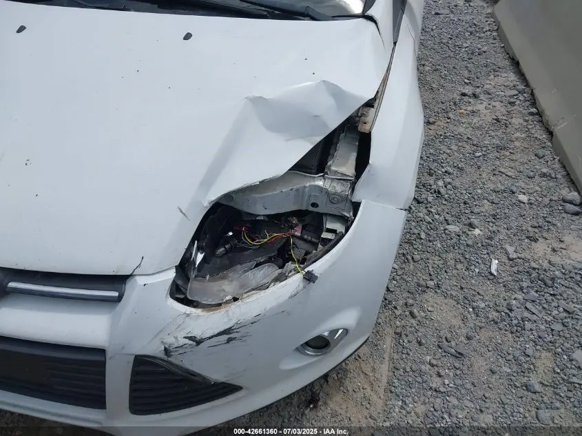 2012 FORD FOCUS SE
