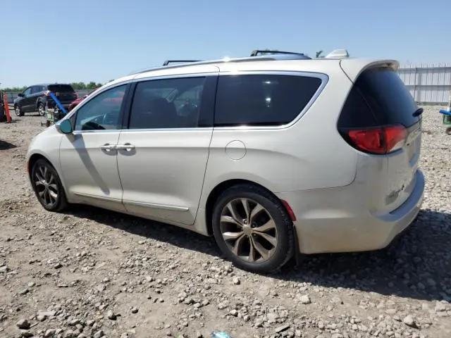 2017 CHRYSLER PACIFICA LIMITED  