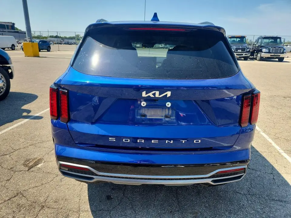 2022 KIA SORENTO EX  