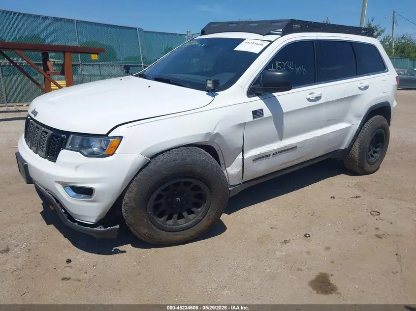 2019 JEEP GRAND CHEROKEE LAREDO E 4X4