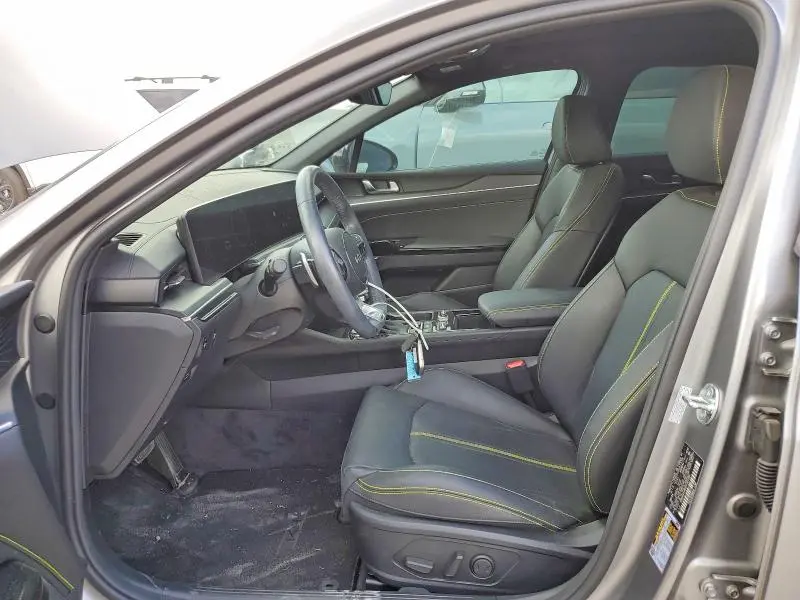 2025 KIA K5 GT  