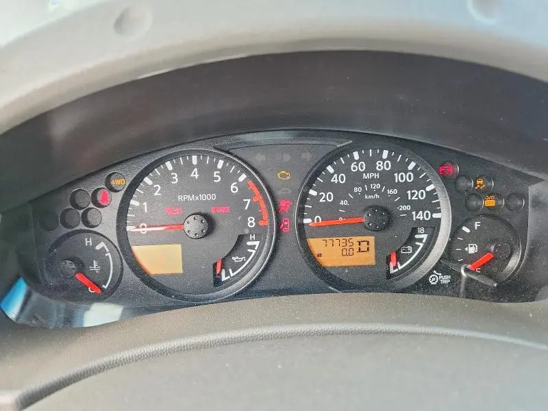 2017 NISSAN FRONTIER SV  