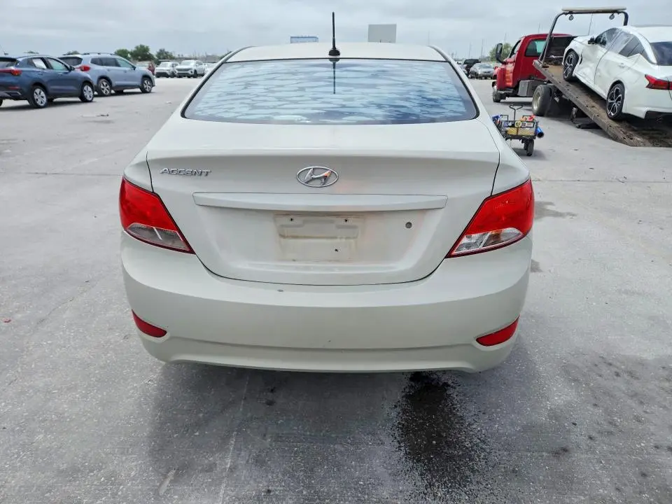 2016 HYUNDAI ACCENT SE  