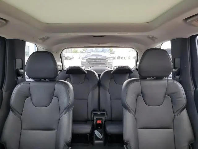 2020 VOLVO XC90 T6 MOMENTUM  