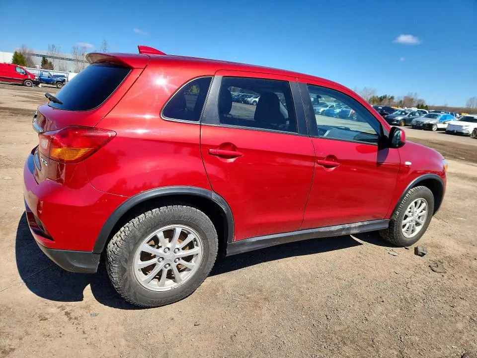 2018 MITSUBISHI RVR SE  