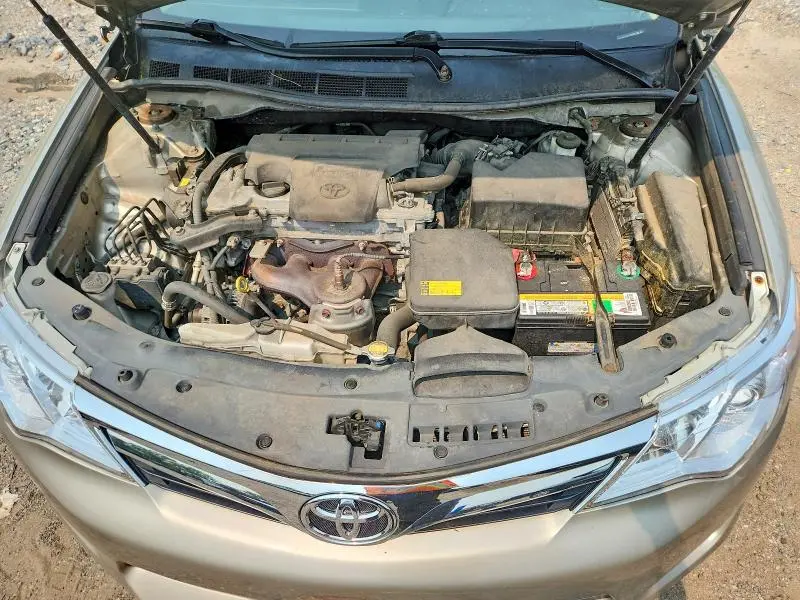 2014 TOYOTA CAMRY XLE  