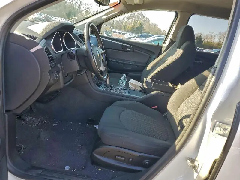 2012 CHEVROLET TRAVERSE LT  