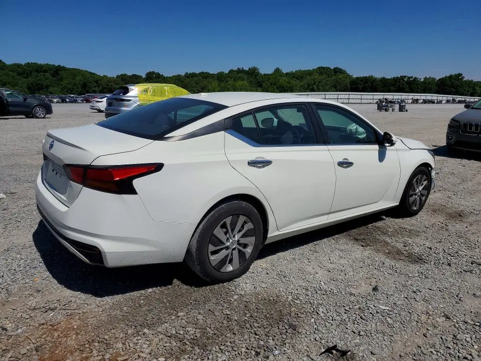 2019 NISSAN ALTIMA S  