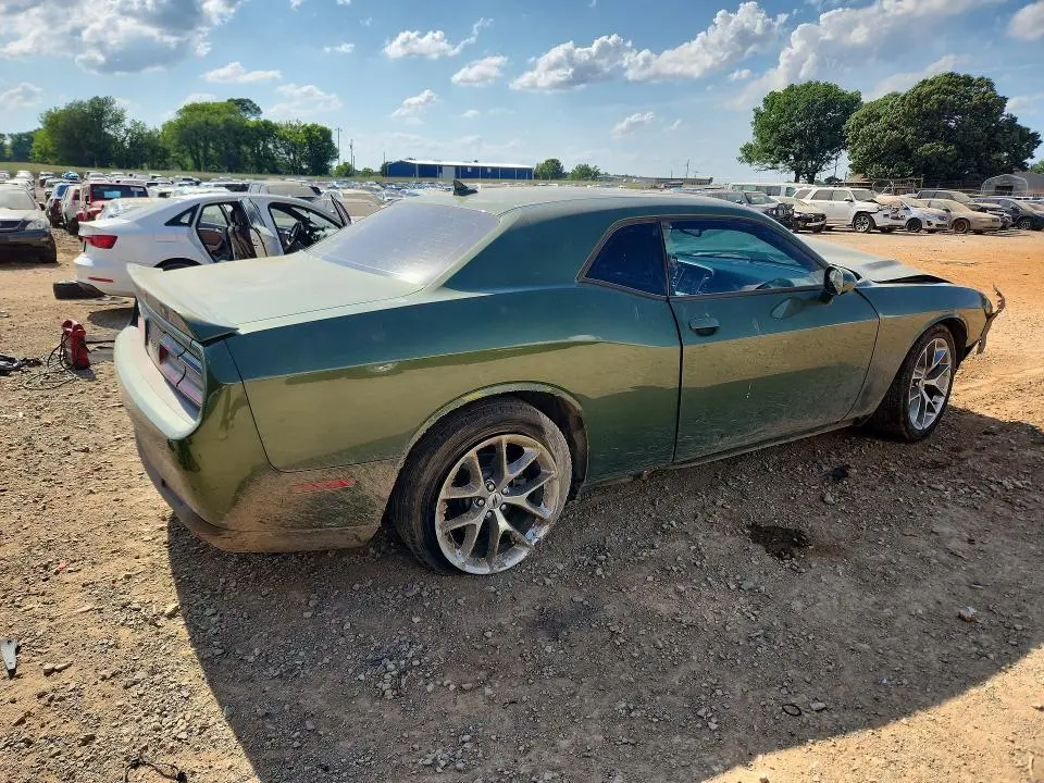 2022 DODGE CHALLENGER SXT  