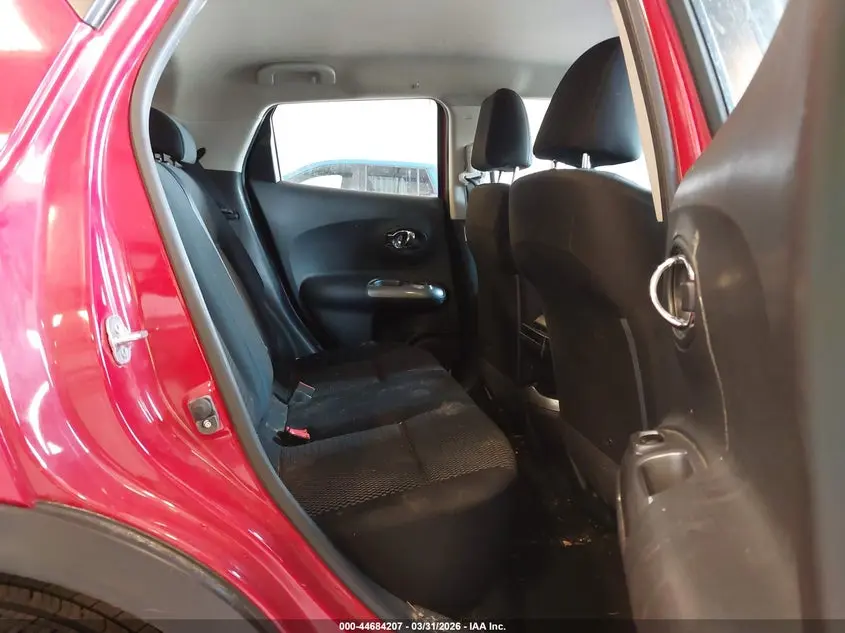 2015 NISSAN JUKE S