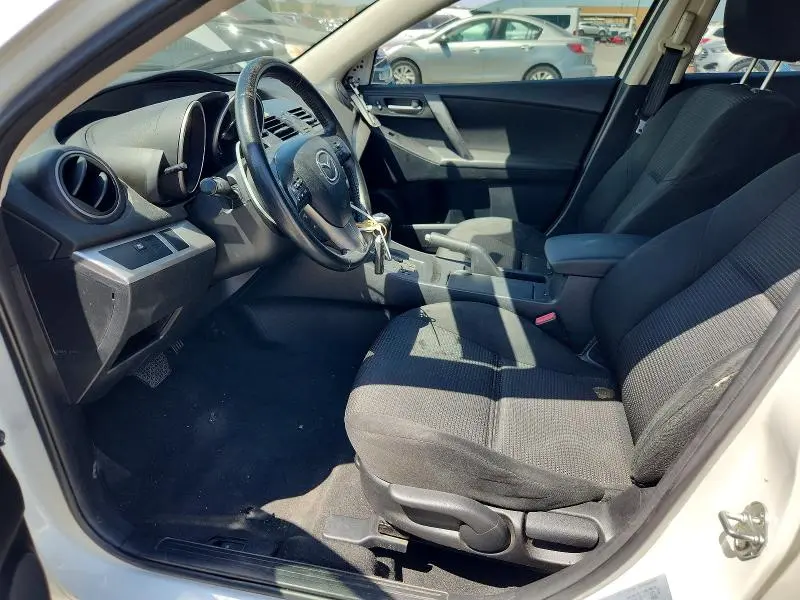 2013 MAZDA 3 I  