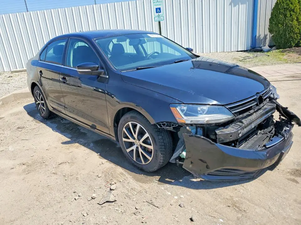 2017 VOLKSWAGEN JETTA SE  