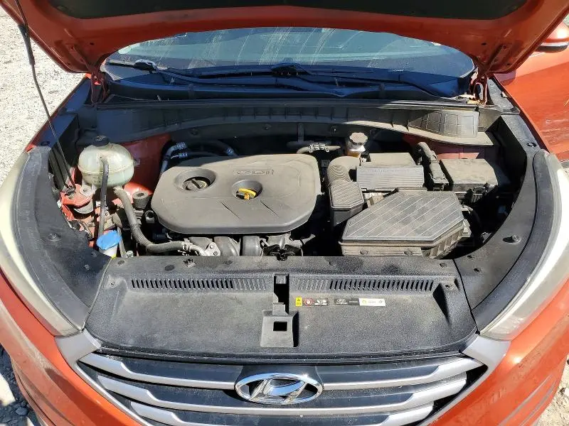 2017 HYUNDAI TUCSON SE PLUS  