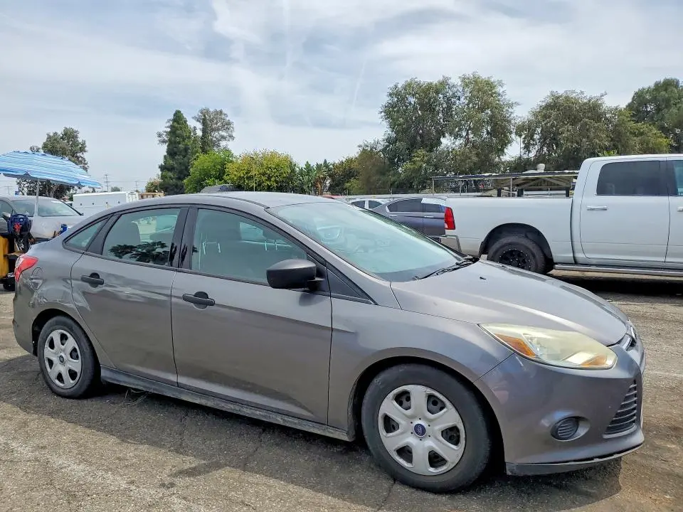 2014 FORD FOCUS S  