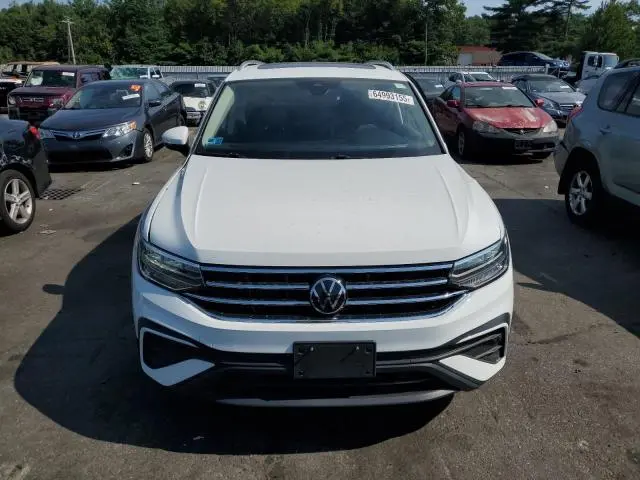 2022 VOLKSWAGEN TIGUAN SE  