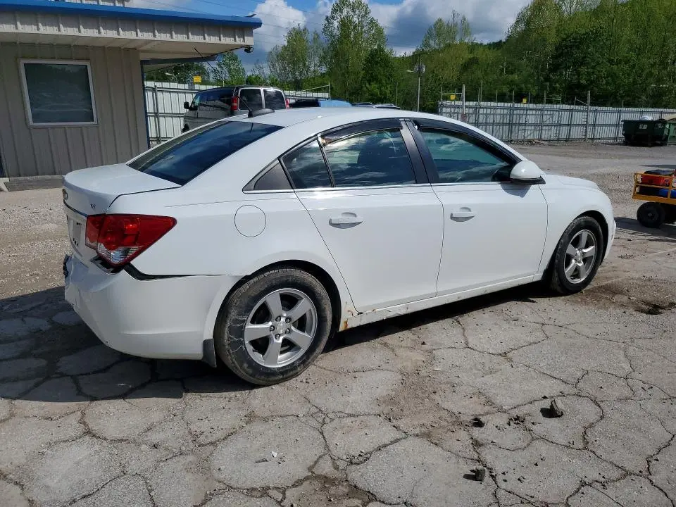 2015 CHEVROLET CRUZE LT  