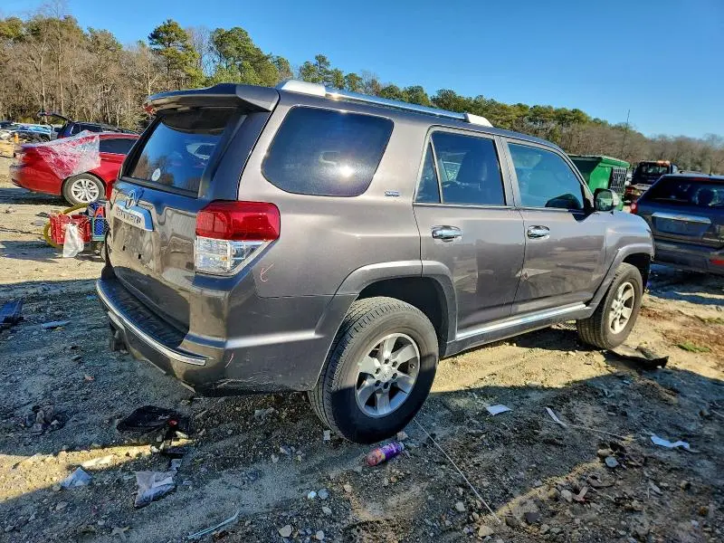 2011 TOYOTA 4RUNNER SR5  