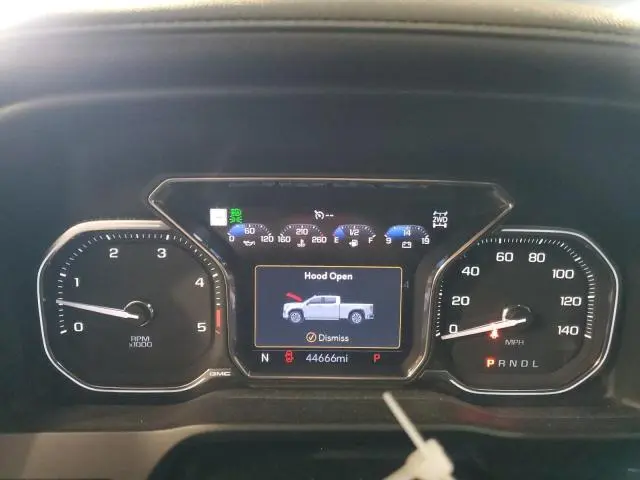 2022 GMC SIERRA K2500 AT4  