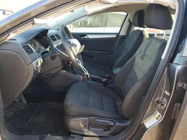2013 VOLKSWAGEN JETTA SE  