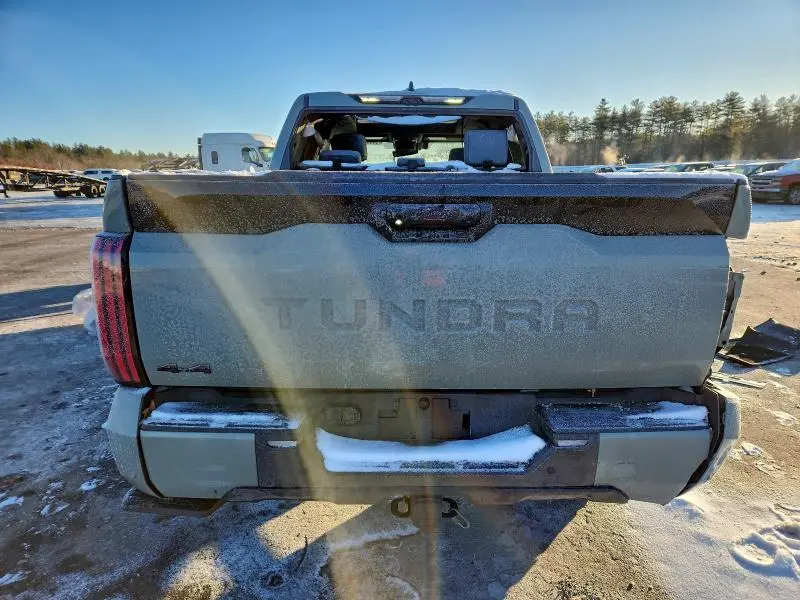 2025 TOYOTA TUNDRA CREWMAX PLATINUM  
