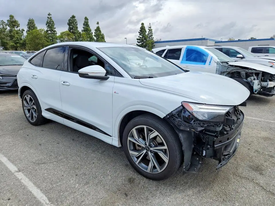2024 AUDI Q4 E-TRON SPORTBACK PREMIUM PLUS  