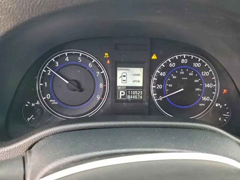 2011 INFINITI G37 BASE  