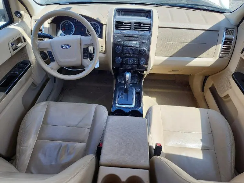 2011 FORD ESCAPE LIMITED  