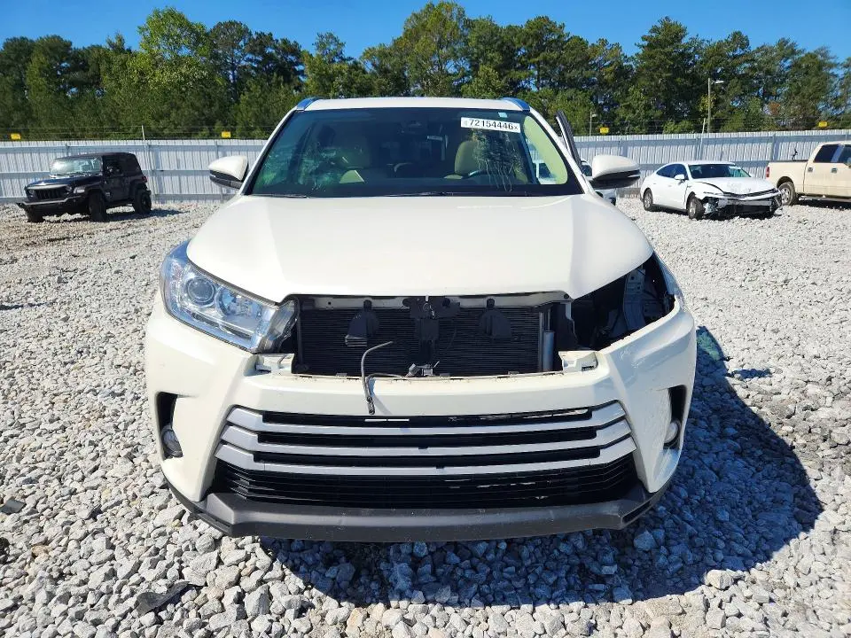 2019 TOYOTA HIGHLANDER XLE  
