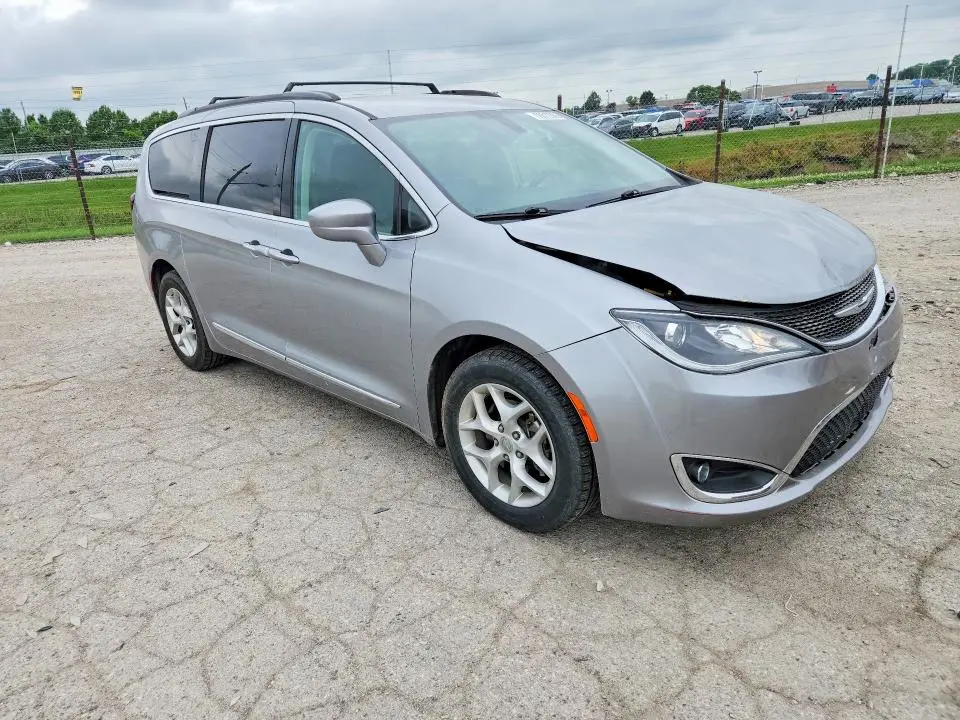 2017 CHRYSLER PACIFICA TOURING L  