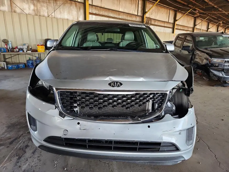 2017 KIA SEDONA LX  
