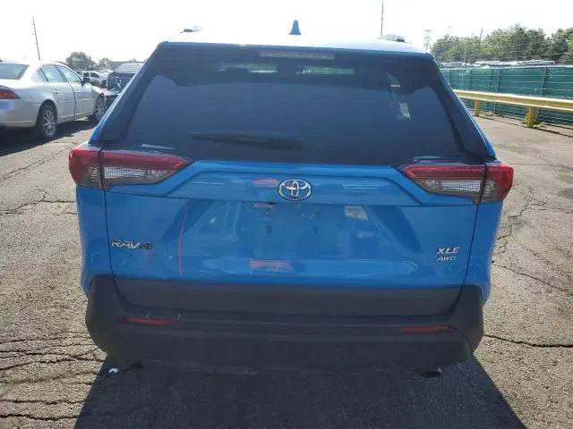 2019 TOYOTA RAV4 XLE  