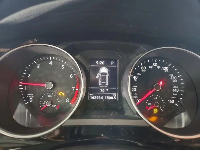 2017 VOLKSWAGEN JETTA SEL  