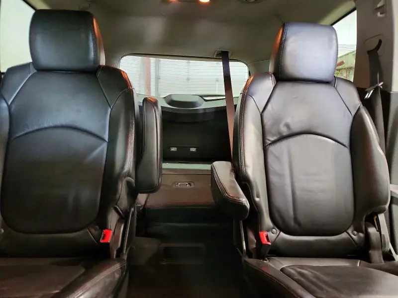 2012 CHEVROLET TRAVERSE LT  