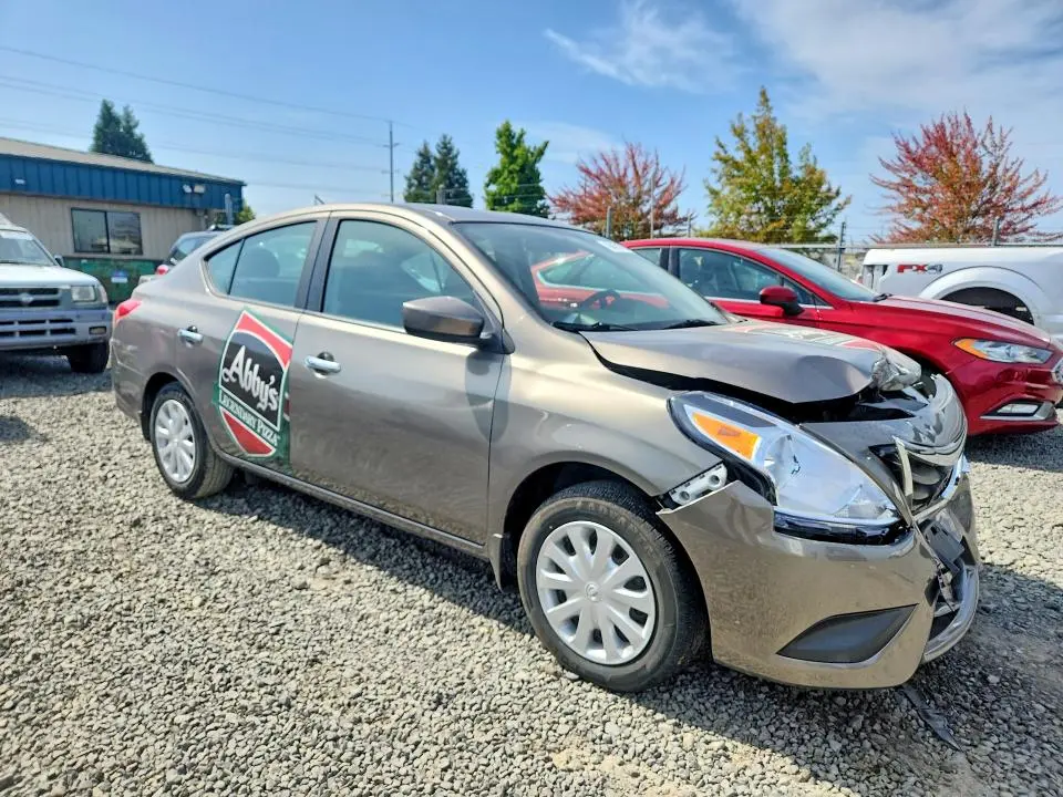 2016 NISSAN VERSA 1.6 SV  