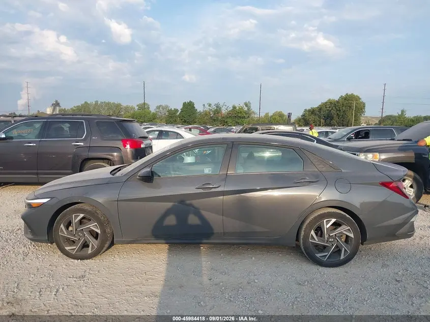 2025 HYUNDAI ELANTRA SEL SPORT