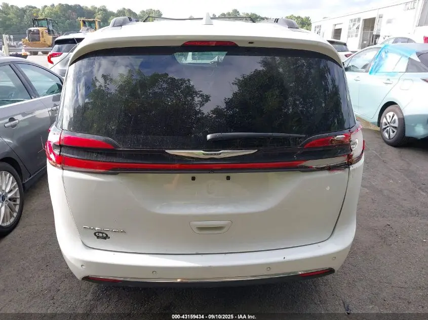 2022 CHRYSLER PACIFICA TOURING L