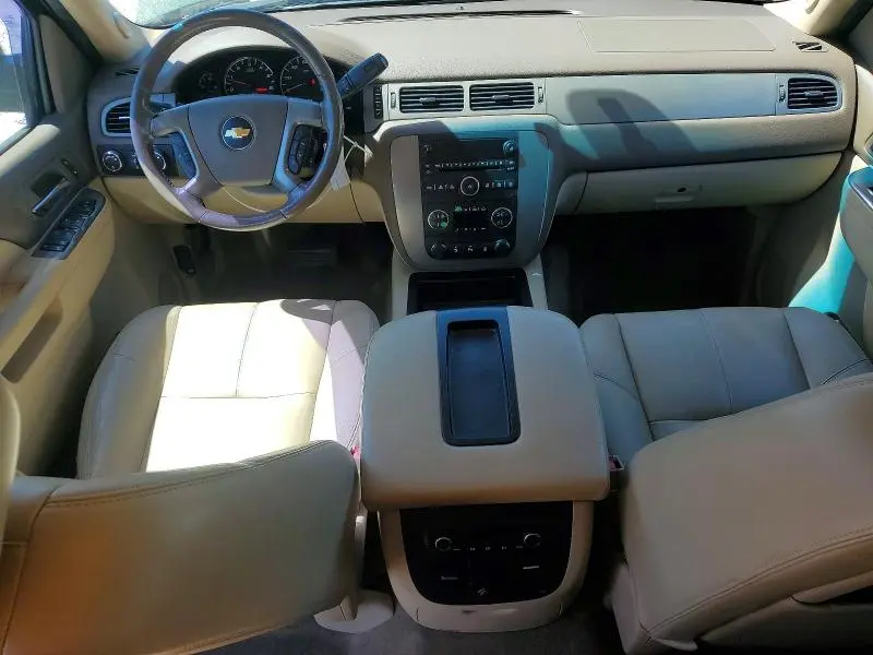 2013 CHEVROLET AVALANCHE LT  