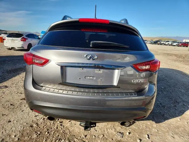2017 INFINITI QX70   