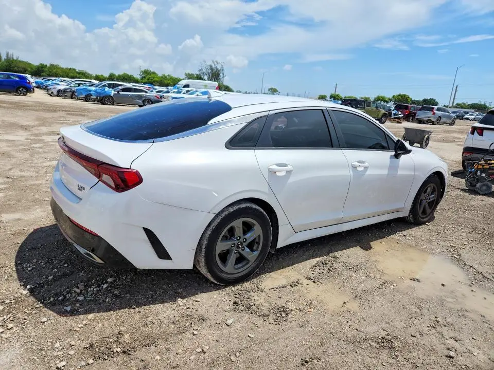 2021 KIA K5   